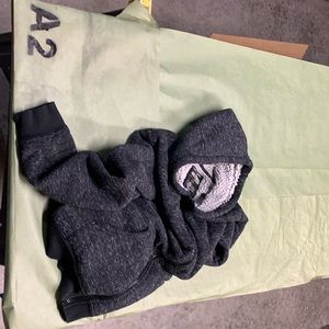 Hollywood insulated zip hoodie size M